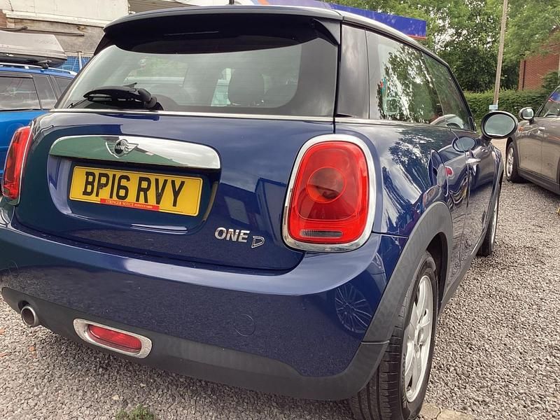 Used Mini One D Hatch 94 HP (69 kW) 2016 Blue Hatchback