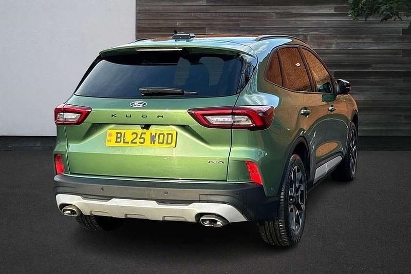 Used Ford Kuga Active 239 HP (175 kW) 2025 Green SUV