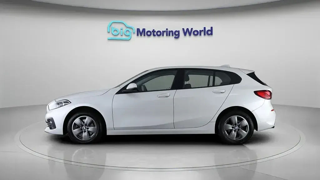 Used BMW 116 116 HP (85 kW) 2021 White Hatchback