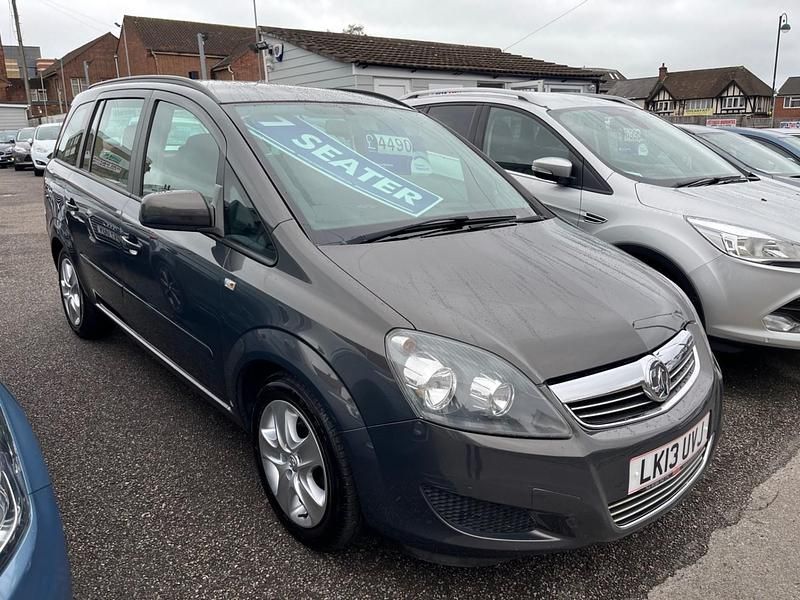 Grey Used 2013 Vauxhall Zafira MPV | £4,490 (A bit pricey) - Image 1/4