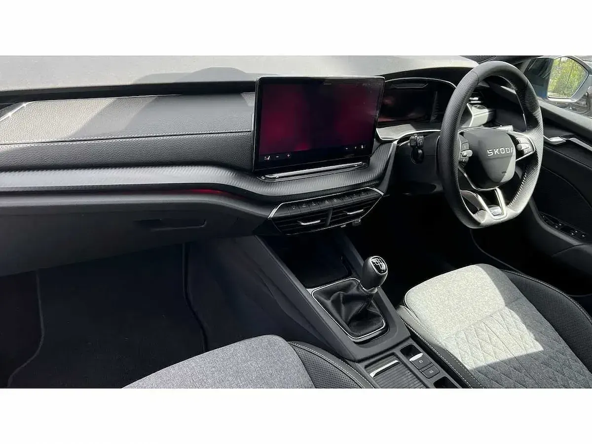 Used Skoda Octavia SportLine 147 HP (108 kW) 2025 Blue Estate