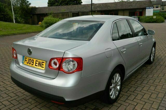 Used 2009 VW Jetta Sedan | £3,700 - Image 1/4
