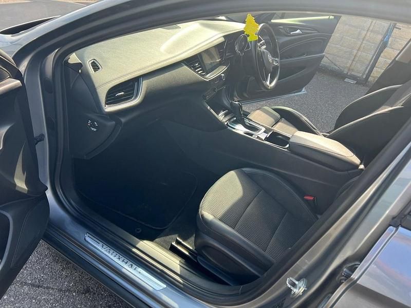 Used Vauxhall Insignia SRi 134 HP (98 kW) 2018 Grey Hatchback