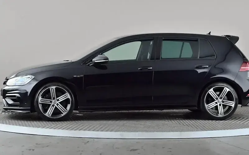 Used VW Golf VII R 300 HP (220 kW) 2020 Hatchback