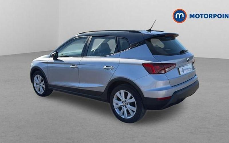 Used Seat Arona SE Technology 95 HP (69 kW) 2021 Silver SUV