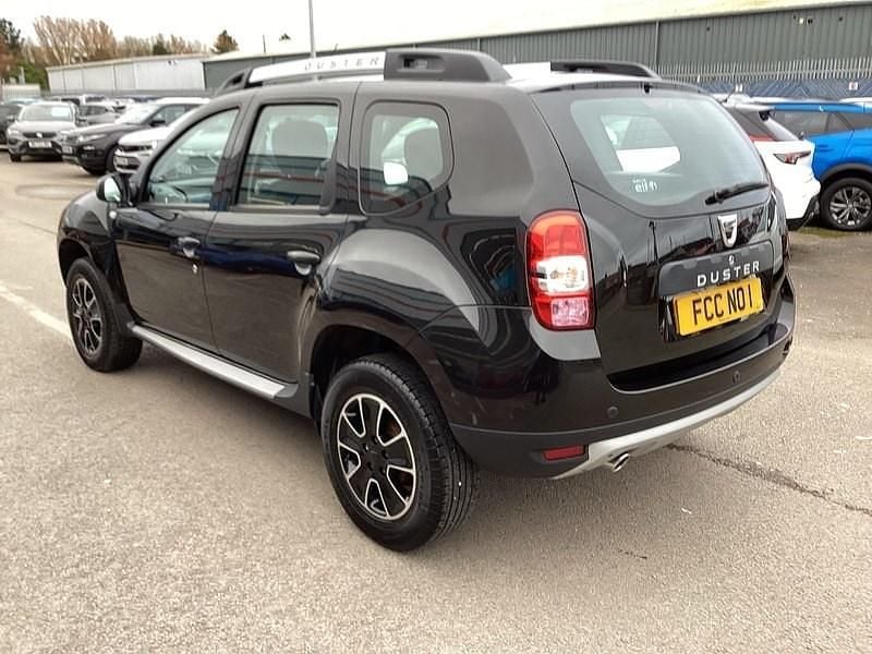 Used Dacia Duster Prestige 110 HP (80 kW) 2016 Black SUV
