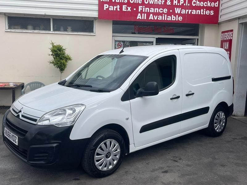 Używany Citroën Berlingo 75 KM (55 kW) 2016 Biały Minivan