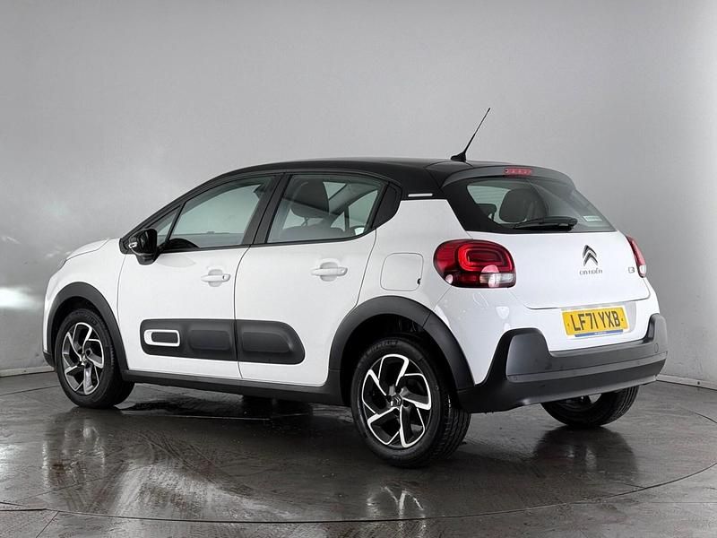 Used Citroën C3 PureTech 83 HP (61 kW) 2021 White Hatchback