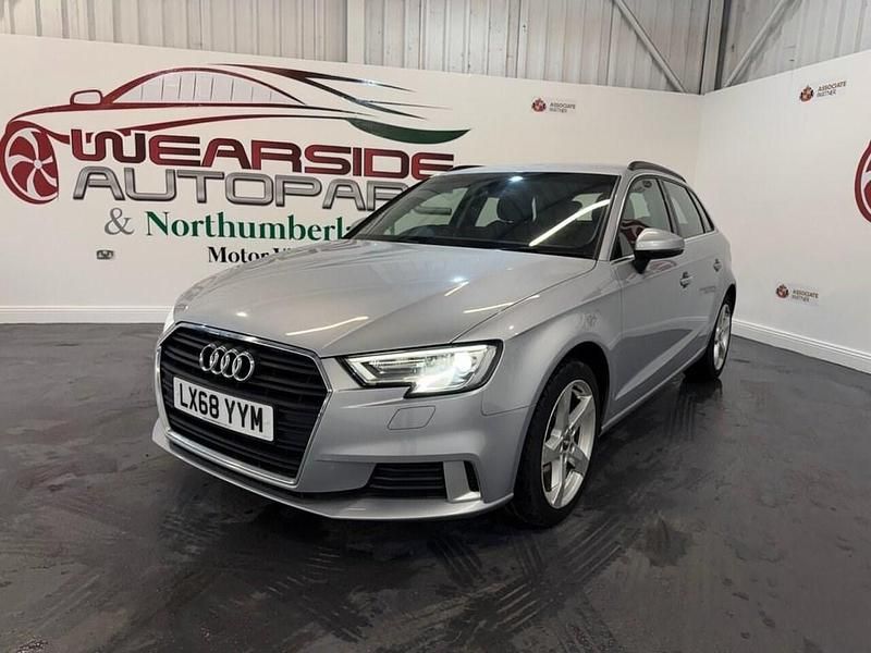 Used Audi A3 Sportback Sport 116 HP (85 kW) 2018 Silver Hatchback
