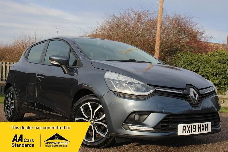 Grey Used 2025 Renault Clio V Play | £5,490 (Super price) - Image 1/3