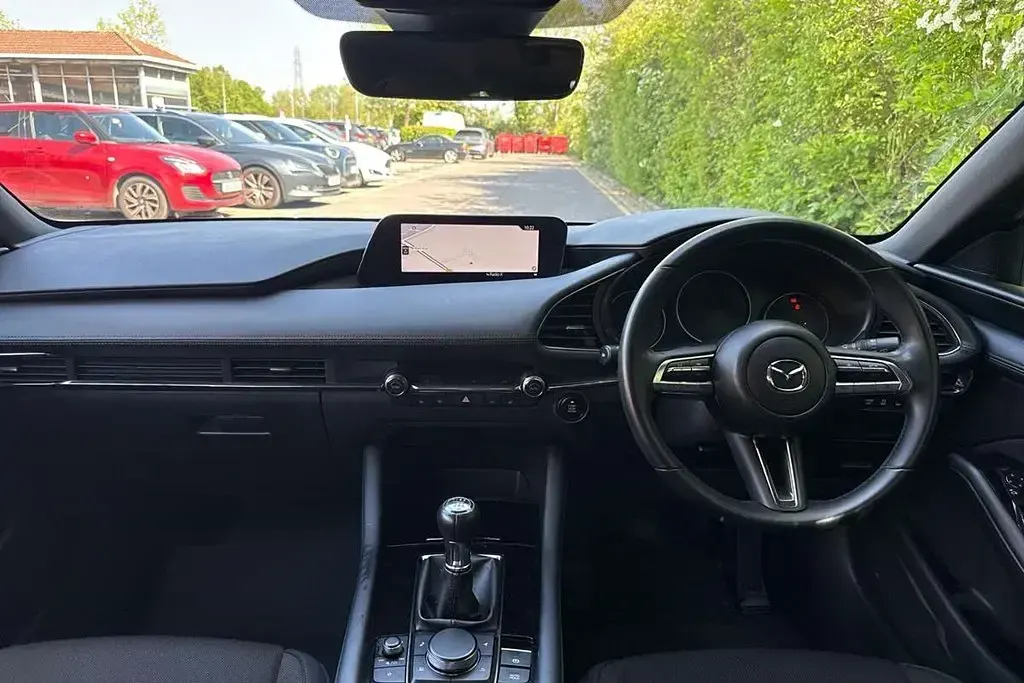 Begagnad Mazda 3 120 HK (88 kW) 2022 Grå Halvkombi
