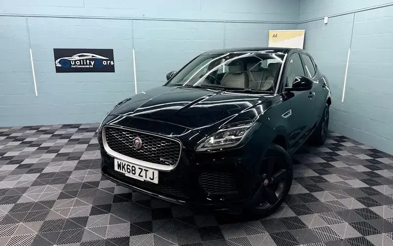 Used Jaguar E-Pace R-Dynamic 200 HP (147 kW) 2020 SUV