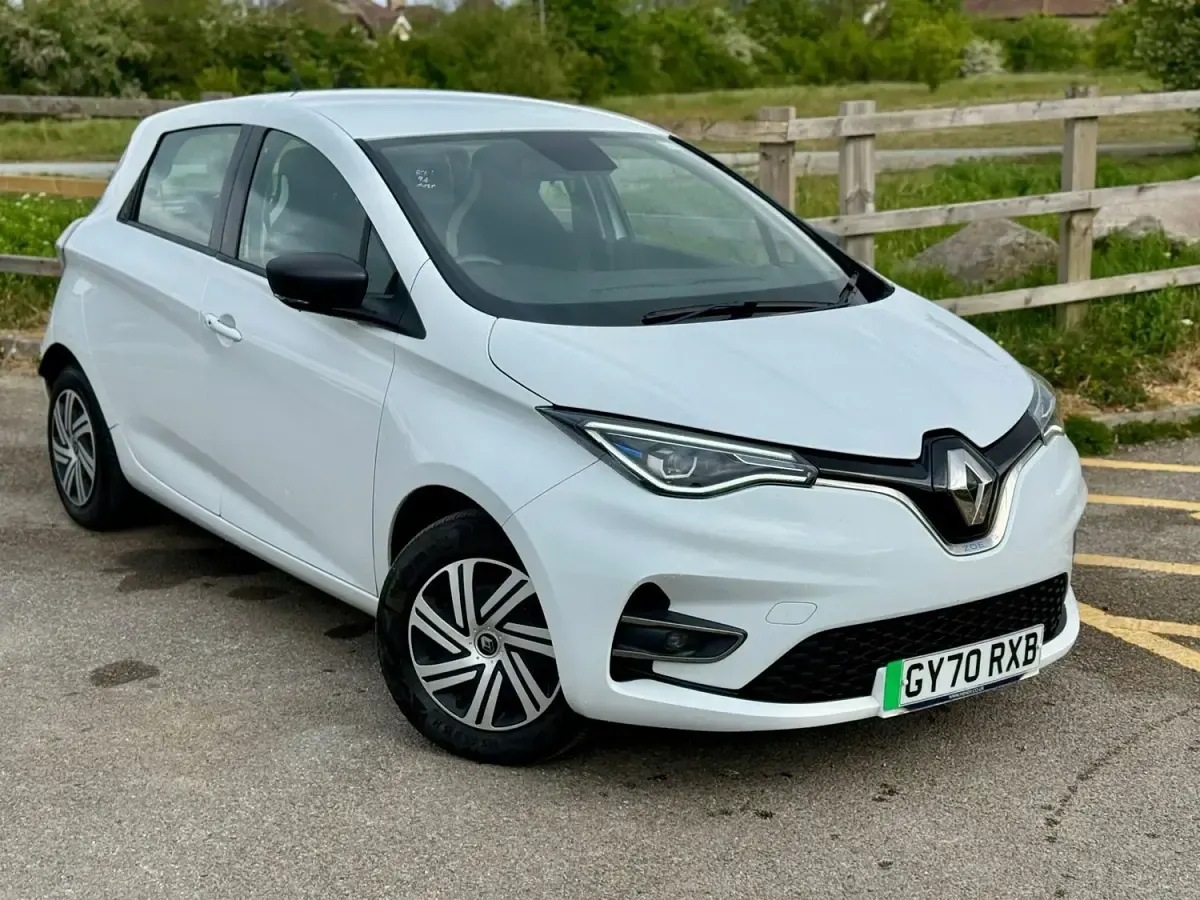 Usado Renault Zoe Play 80 kW (109 HP) 2020 Branco Citadino