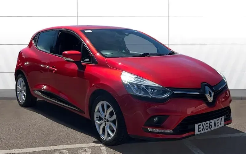Used Renault Clio IV Dynamique 75 HP (55 kW) 2018 Hatchback