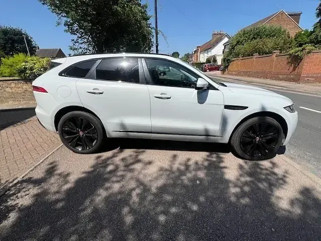 Used Jaguar F-Pace Supercharged 380 HP (279 kW) 2016 White SUV