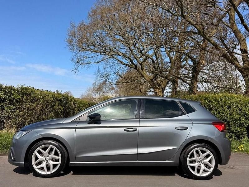 Begagnad Seat Ibiza FR 95 HK (69 kW) 2017 Grå Halvkombi
