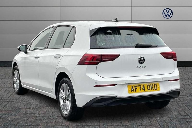 Used VW Golf VIII Life 115 HP (84 kW) 2024 White Hatchback