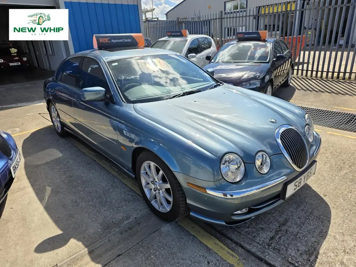 Used Jaguar S-Type SE 238 HP (175 kW) 2000 Blue Sedan