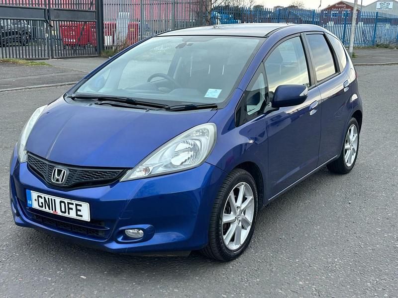 Begagnad Honda Jazz EX 100 HK (73 kW) 2011 Blå Halvkombi