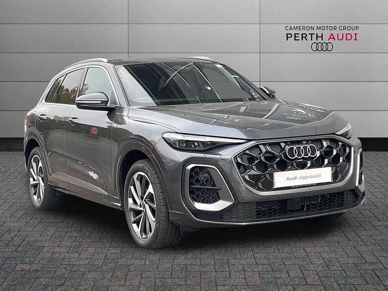 New Audi Q5 S-Line 201 HP (147 kW) 2025 Grey SUV