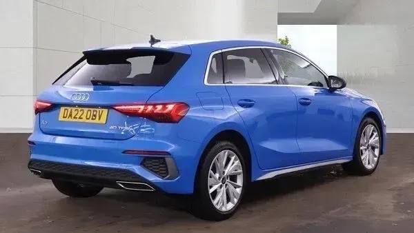 Used Audi A3 e-tron S-Line 204 HP (150 kW) 2022 Blue Hatchback