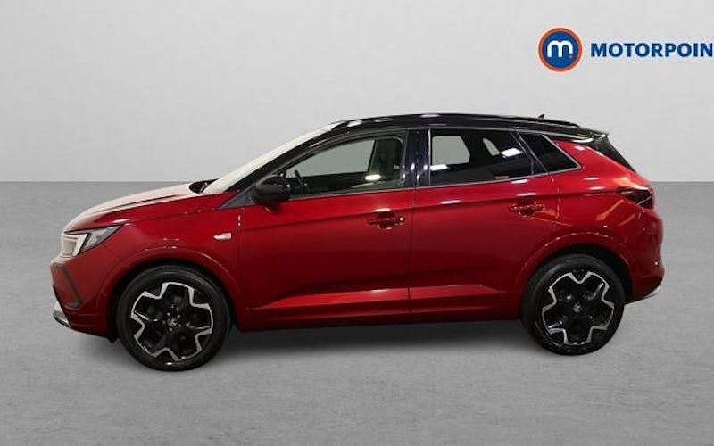 Used Vauxhall Grandland X Ultimate 131 HP (96 kW) 2023 Red SUV