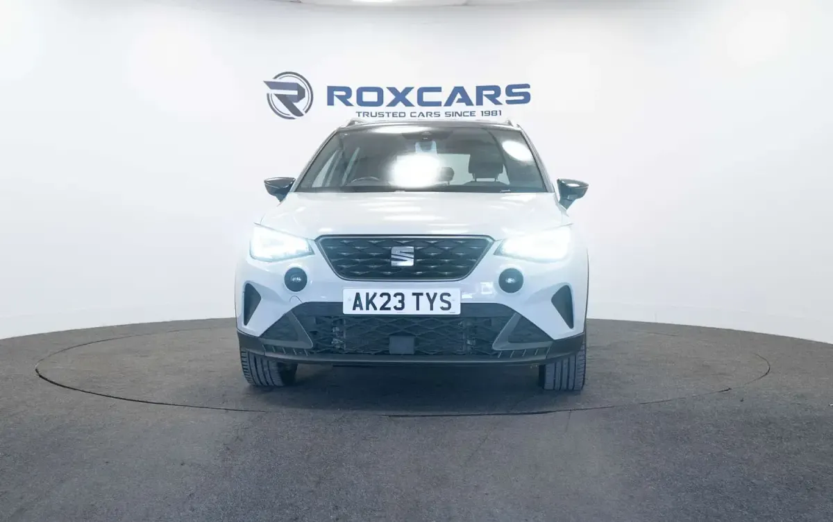 Used Seat Arona FR 110 HP (80 kW) 2023 White SUV