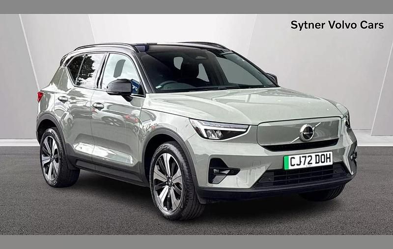 Green Used 2023 Volvo XC40 Plus SUV | £24,000 (Fair price) - Image 1/4