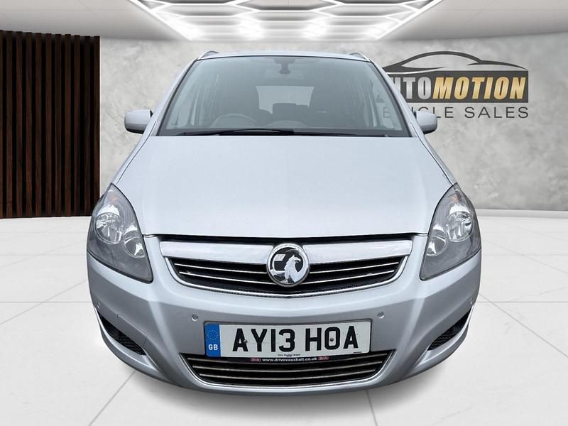 Used Vauxhall Zafira Design Edition 115 HP (84 kW) 2013 Silver MPV
