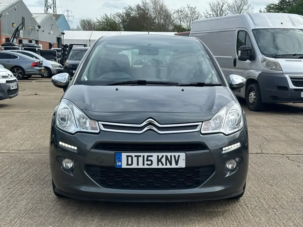 Usado Citroën C3 PureTech 2015 Gris Utilitario