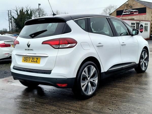 Usado Renault Scénic IV Dynamique 2017 Branco Monovolume