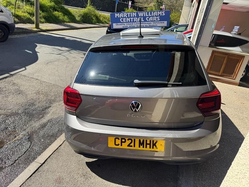 Usado VW Polo Match 95 HP (69 kW) 2021 Cinzento Citadino