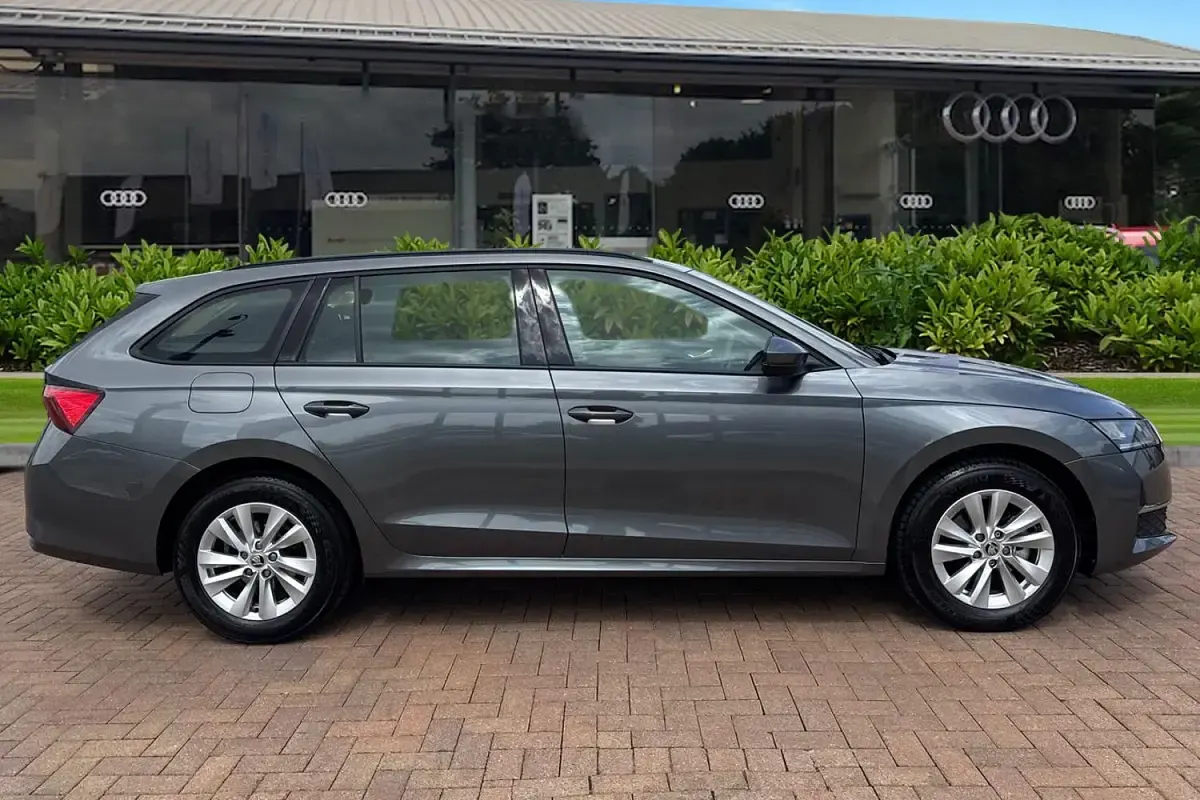 Used Skoda Octavia SE Technology 2024 Grey Estate