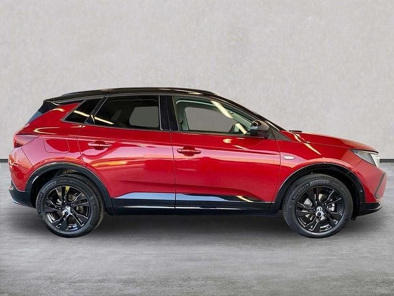 Used Vauxhall Grandland X GS Line 128 HP (94 kW) 2022 Red SUV