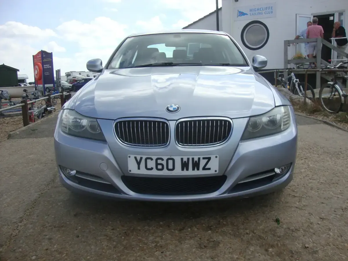 Used BMW 320 Exclusive 170 HP (125 kW) 2011 Blue Sedan