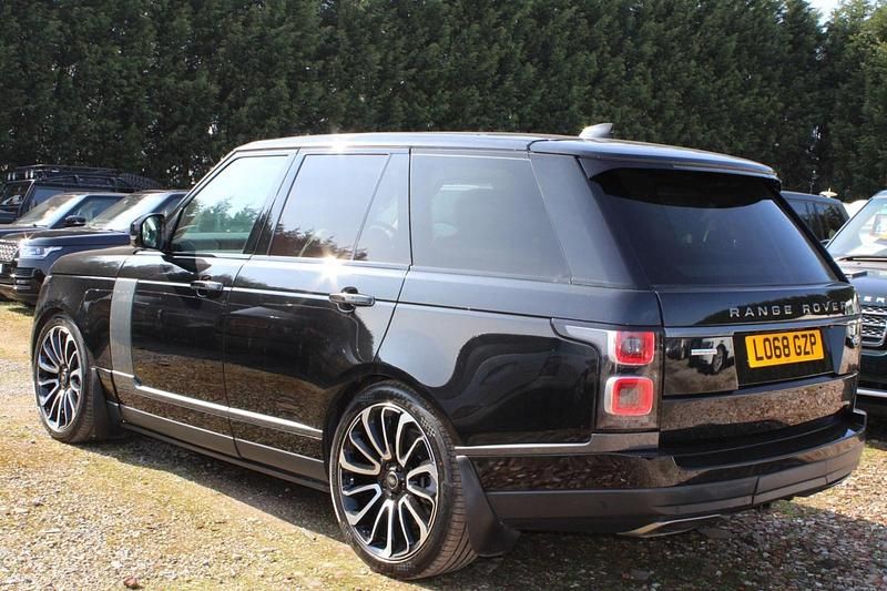 Used Land Rover Range Rover Autobiography 339 HP (249 kW) 2018 Black SUV