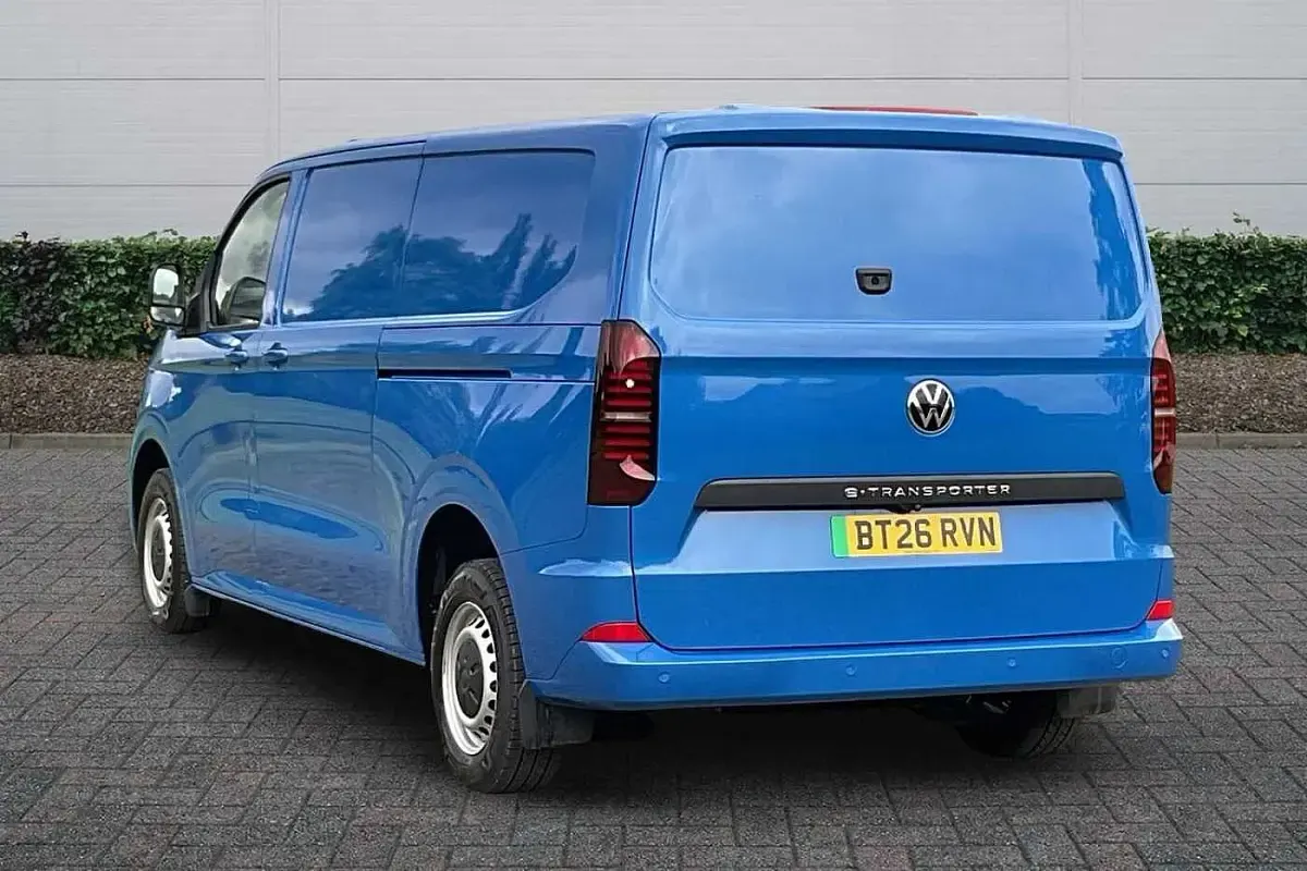 Used VW T7 100 kW (136 HP) 2026 Mid blue Van