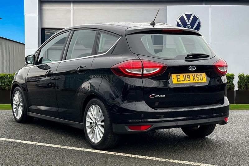 Used Ford C-MAX Titanium 128 HP (94 kW) 2019 Black MPV
