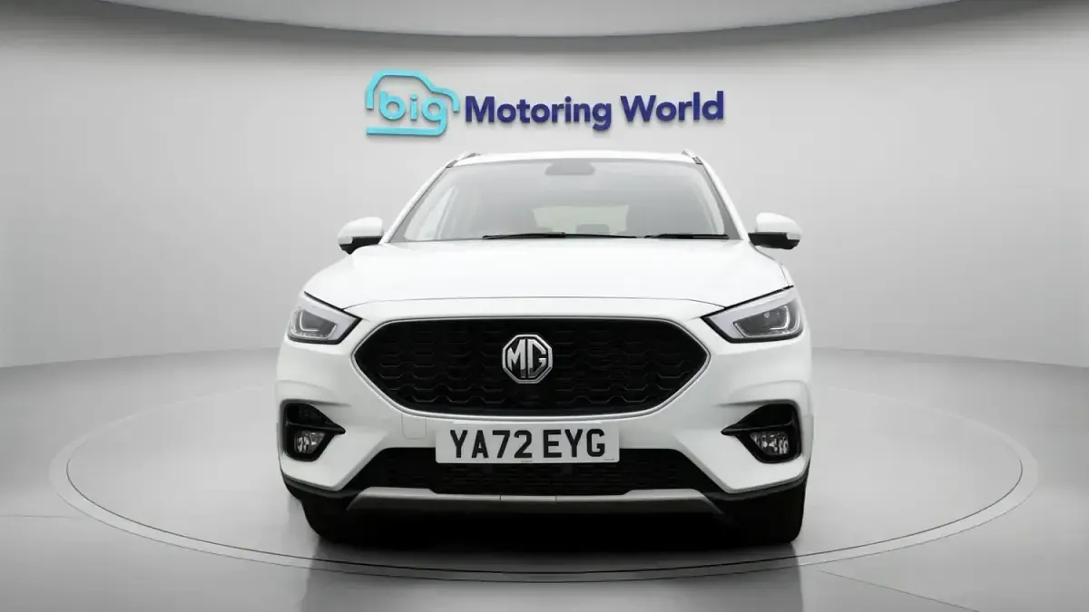 Usado MG ZS Exclusive 111 CV (81 kW) 2023 Blanco SUV