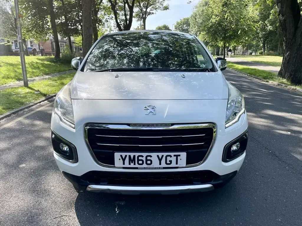 Used Peugeot 3008 Active 120 HP (88 kW) 2017 White SUV