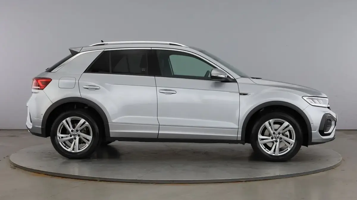 Used VW T-Roc R-line 150 HP (110 kW) 2025 Silver SUV