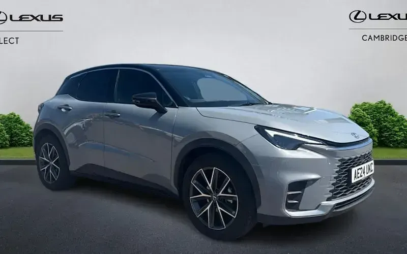 Used Lexus LBX 136 HP (100 kW) 2024 SUV