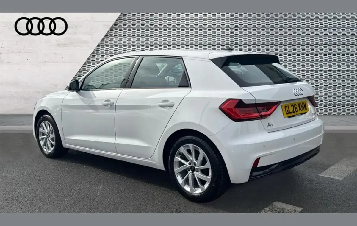 Used Audi A1 Sport 94 HP (69 kW) 2026 White SUV