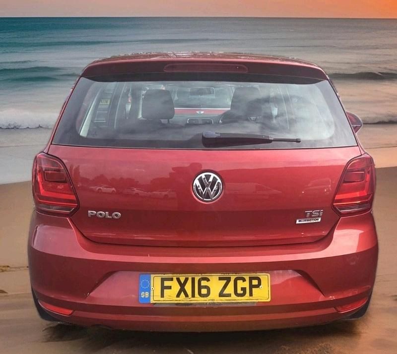 Used VW Polo SE 2016 Red Hatchback
