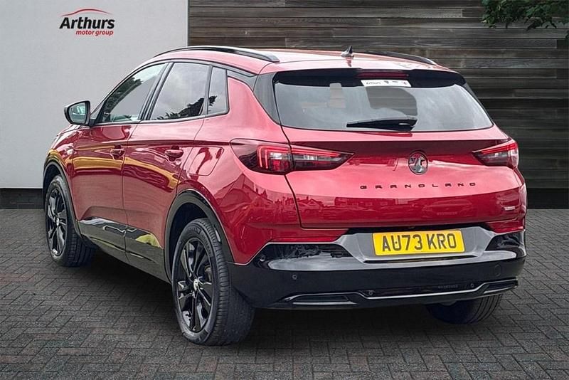 Used Vauxhall Grandland X S 222 HP (163 kW) 2024 Red SUV