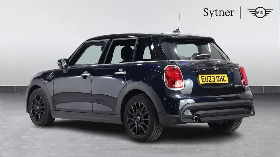 Used Mini Cooper Classic 134 HP (98 kW) 2023 Black Hatchback