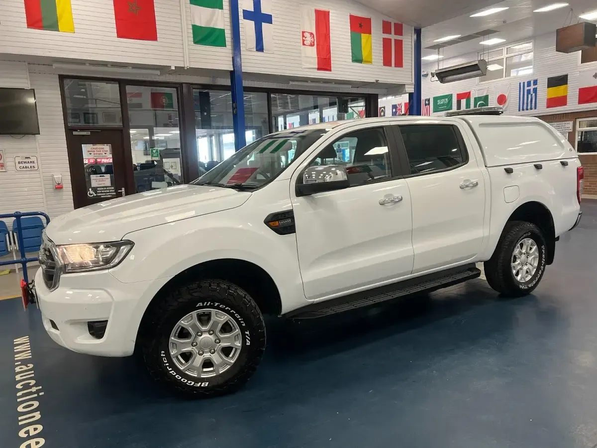 Used Ford Ranger XLT 170 HP (125 kW) 2022 White Pickup