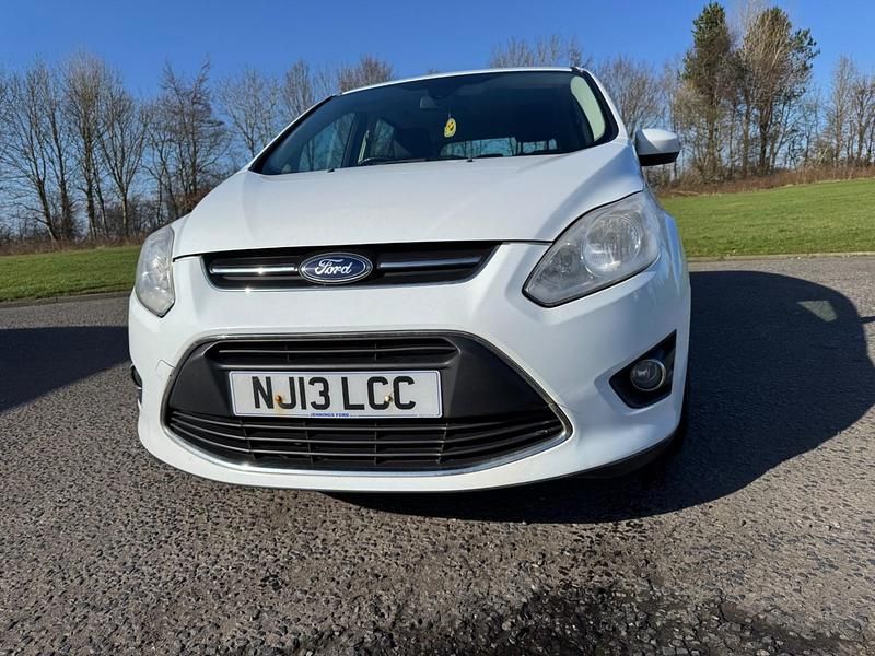 Used Ford C-MAX Zetec 105 HP (77 kW) 2013 White MPV