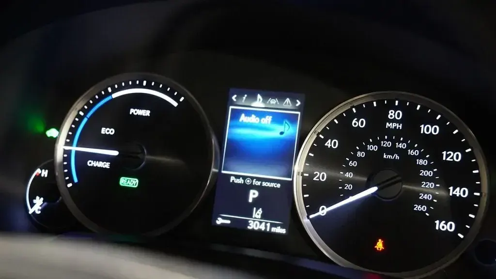 Usado Lexus IS300h 223 CV (164 kW) 2019 Negro Berlina