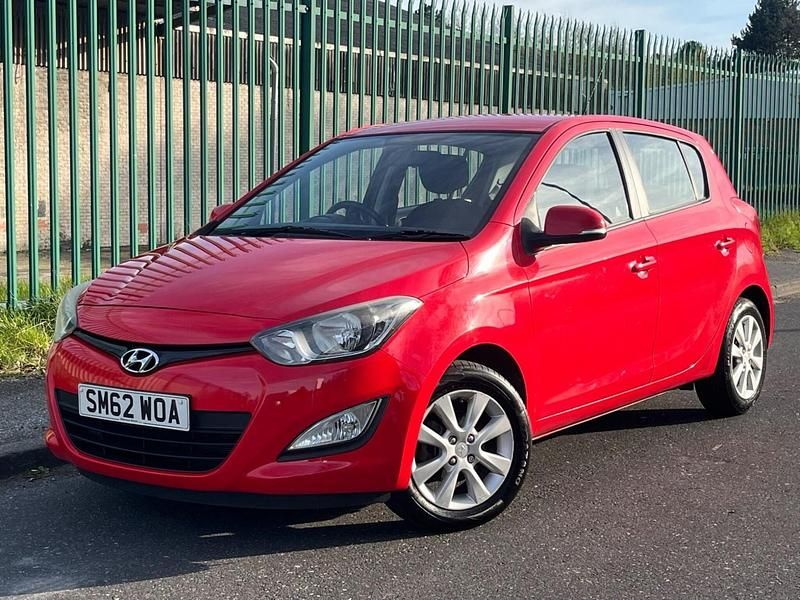 Used Hyundai i20 Active 2012 Red Hatchback